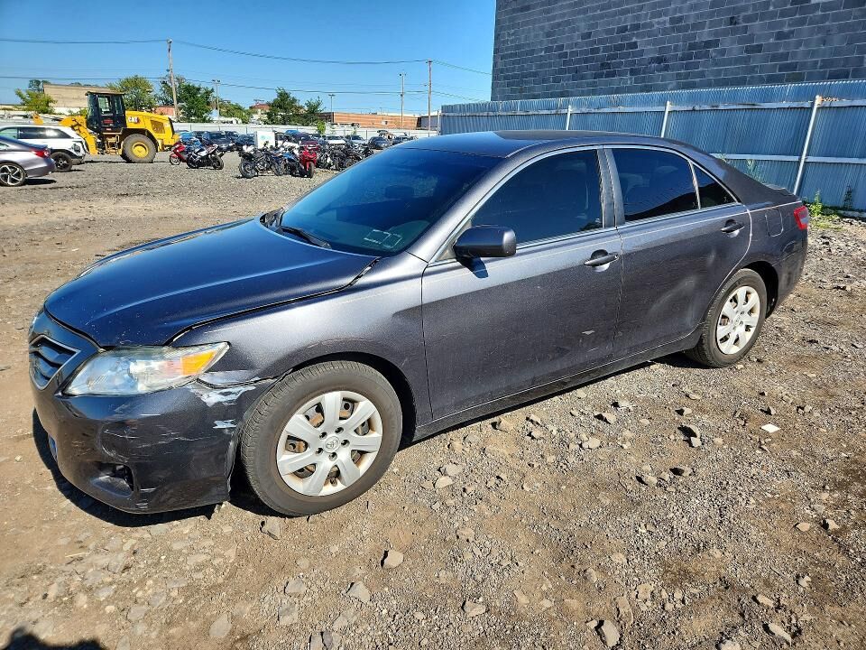 2010 TOYOTA Camry