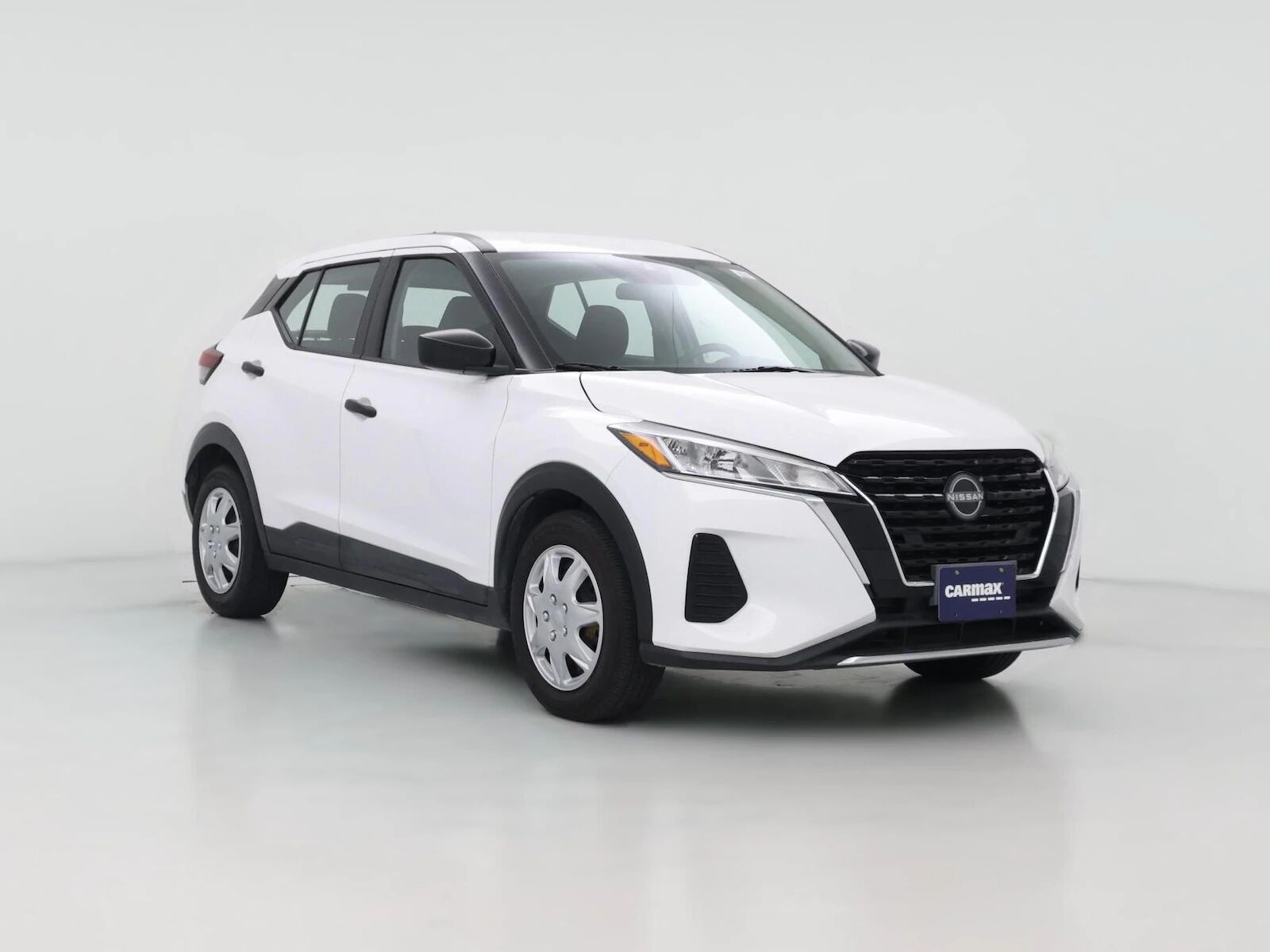 2022 NISSAN Kicks