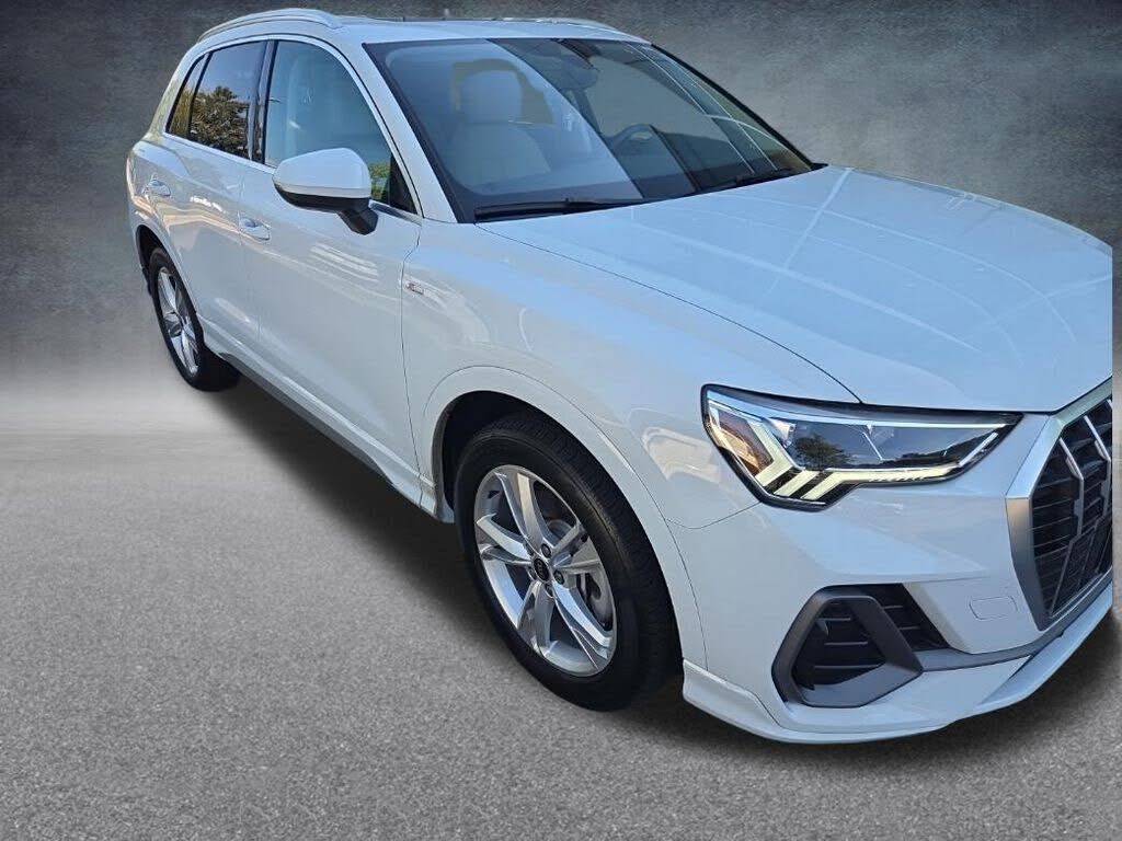 2024 AUDI Q3