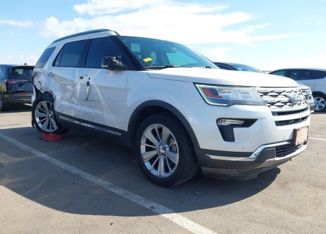 2019 FORD Explorer