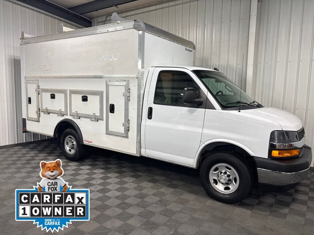 2021 CHEVROLET Express