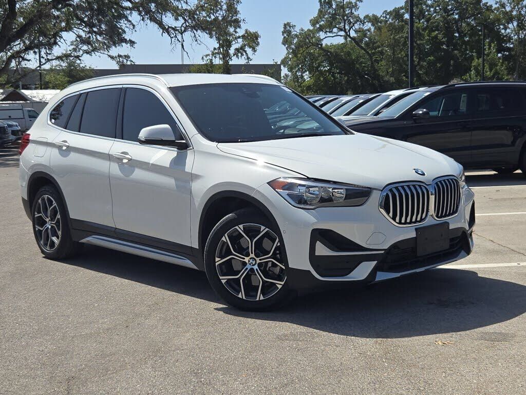 2022 BMW X1