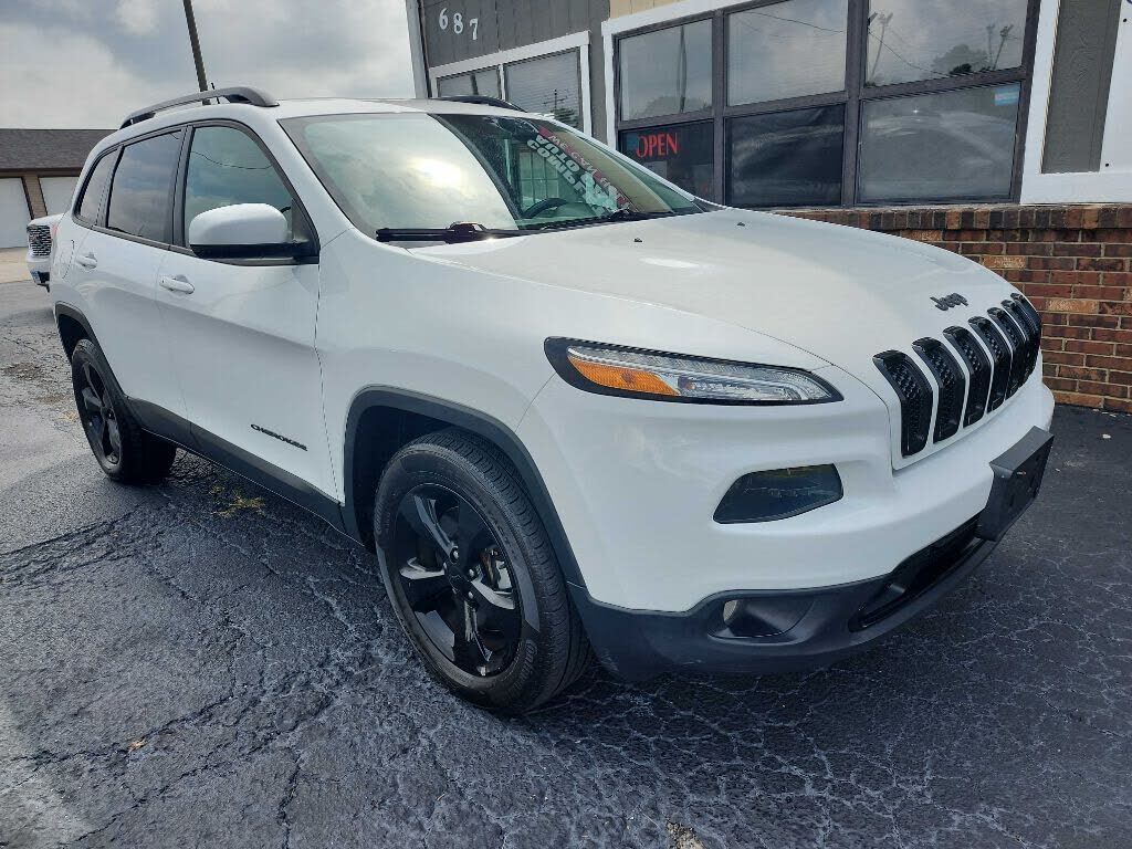 2017 JEEP Cherokee
