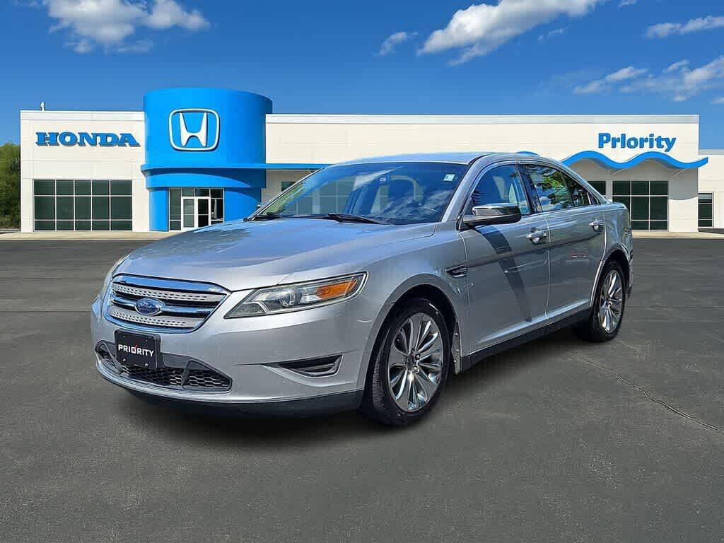 2010 FORD Taurus