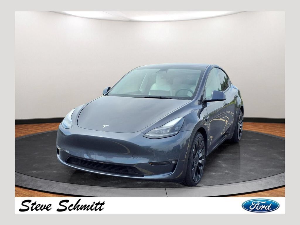 2022 TESLA Model Y