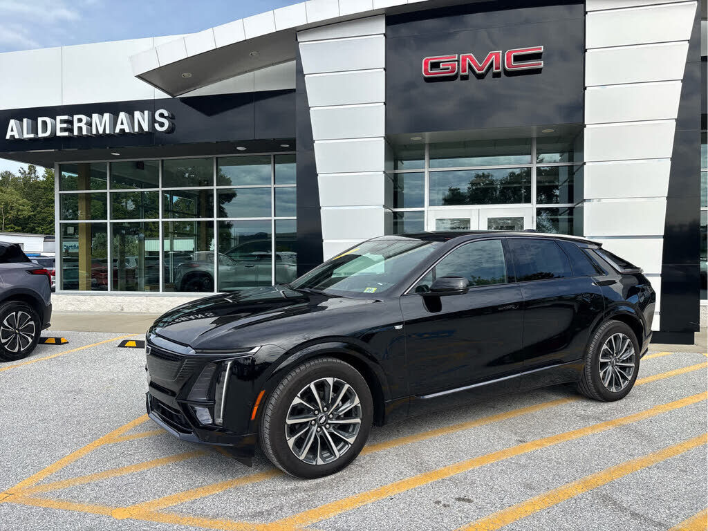 2024 CADILLAC Lyriq