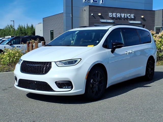 2025 CHRYSLER Pacifica