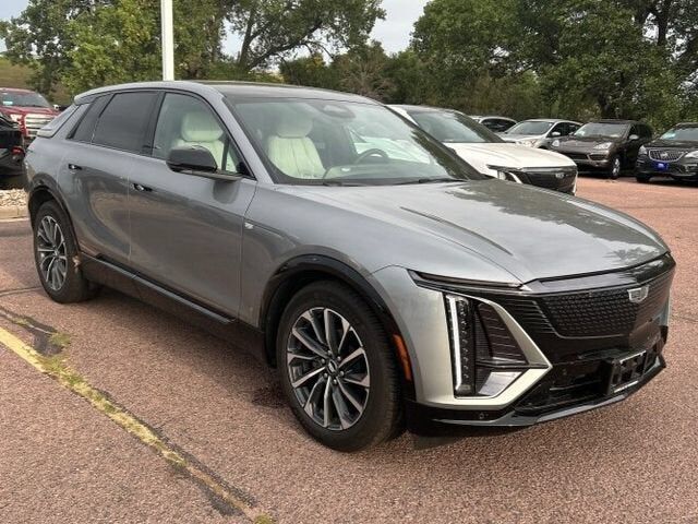2024 CADILLAC Lyriq