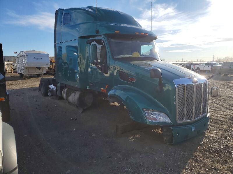 2022 PETERBILT 579