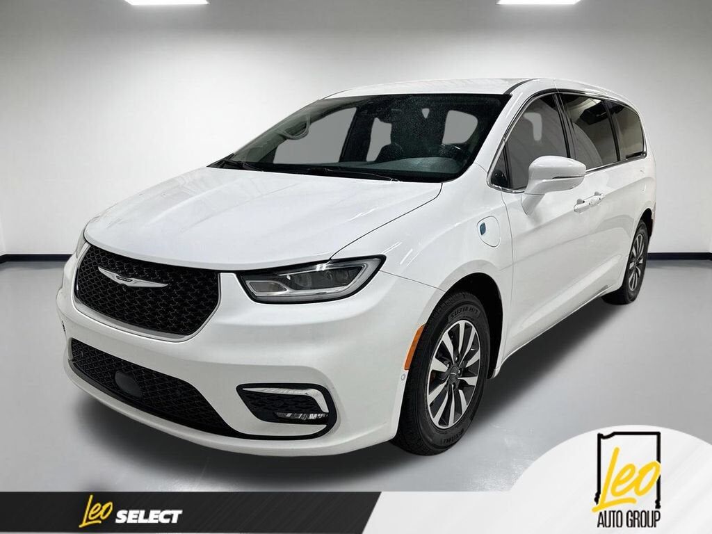 2022 CHRYSLER Pacifica