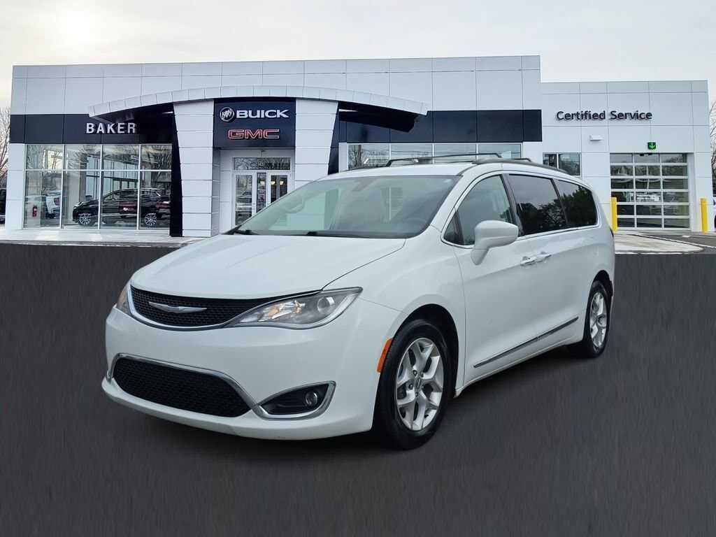 2017 CHRYSLER Pacifica