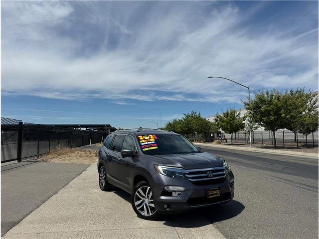 2017 HONDA Pilot