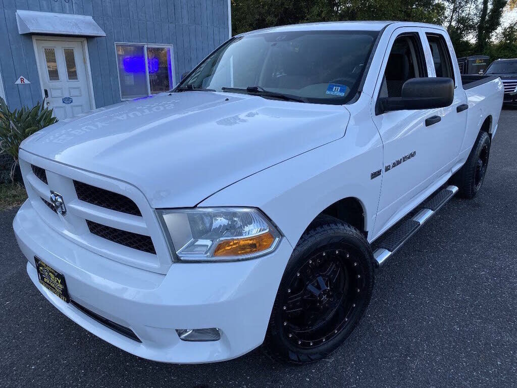 2012 DODGE Ram