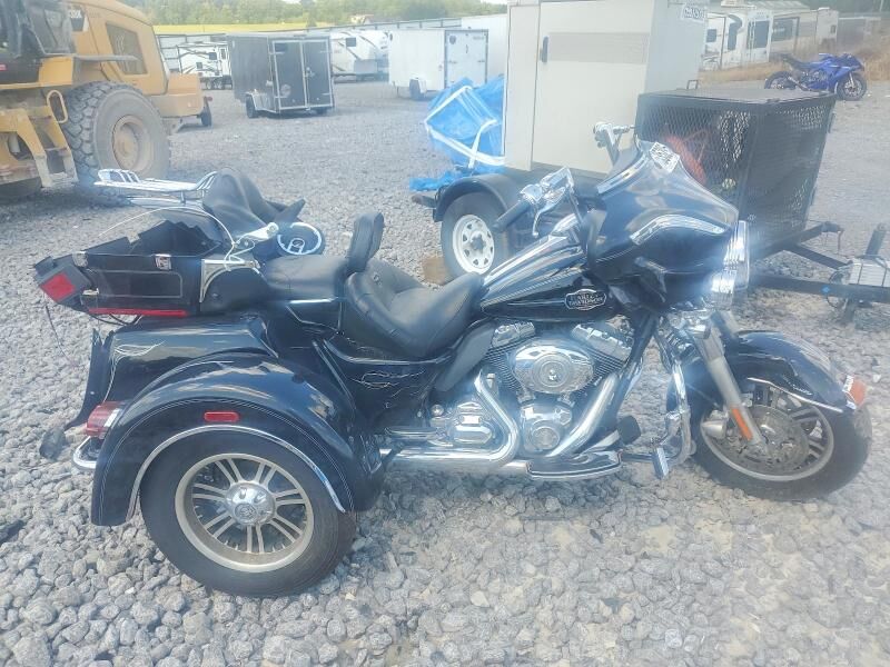 2010 HARLEY DAVIDSON Tri Glide Ultra Classic