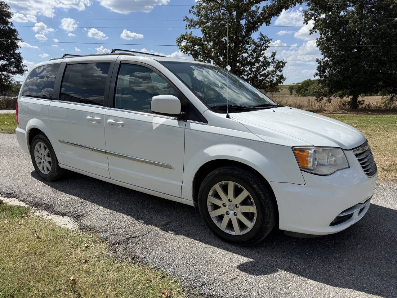 2016 CHRYSLER Town and Country