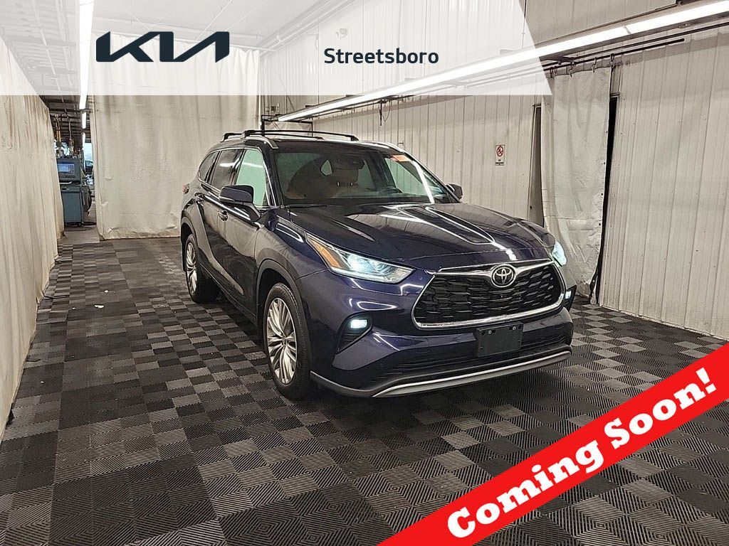 2023 TOYOTA Highlander