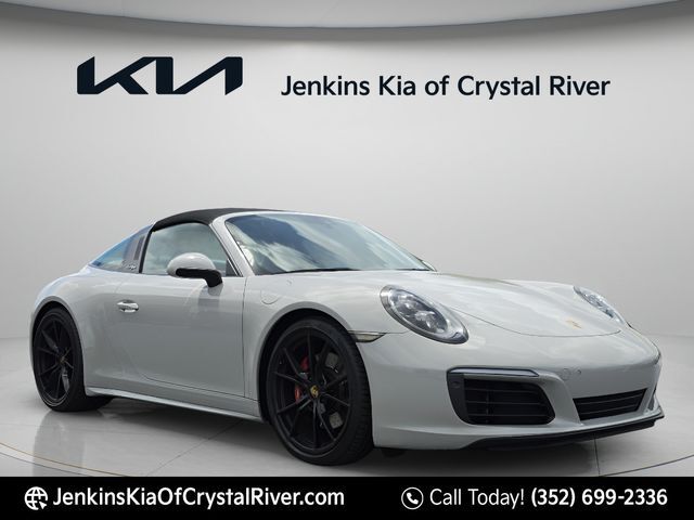2018 PORSCHE 911