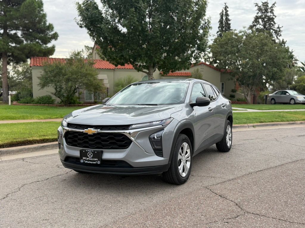 2024 CHEVROLET Trax