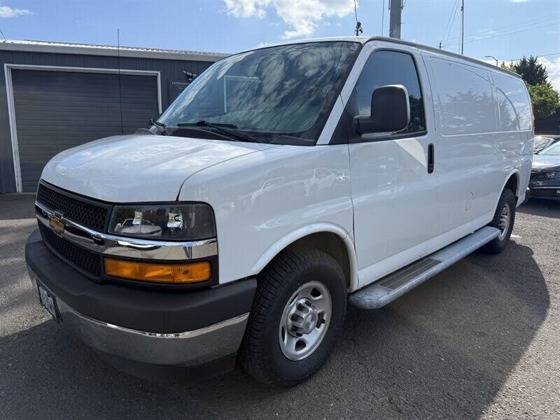 2019 CHEVROLET Express