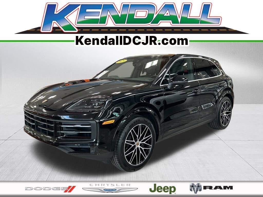 2025 PORSCHE Cayenne