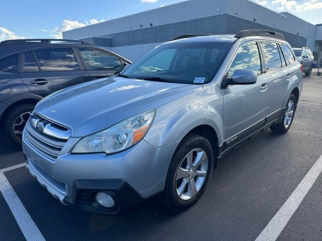 2013 SUBARU Outback