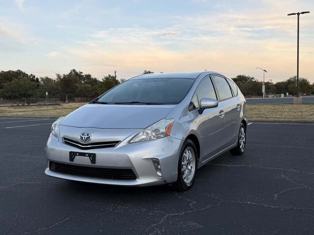 2014 TOYOTA Prius