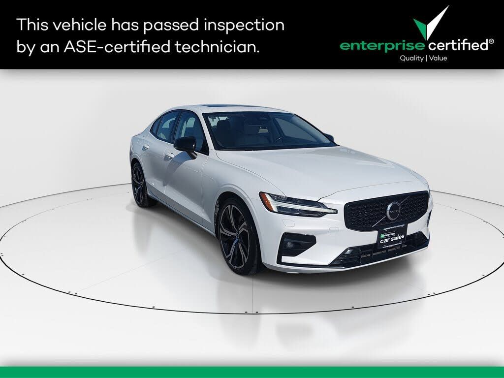 2024 VOLVO S60