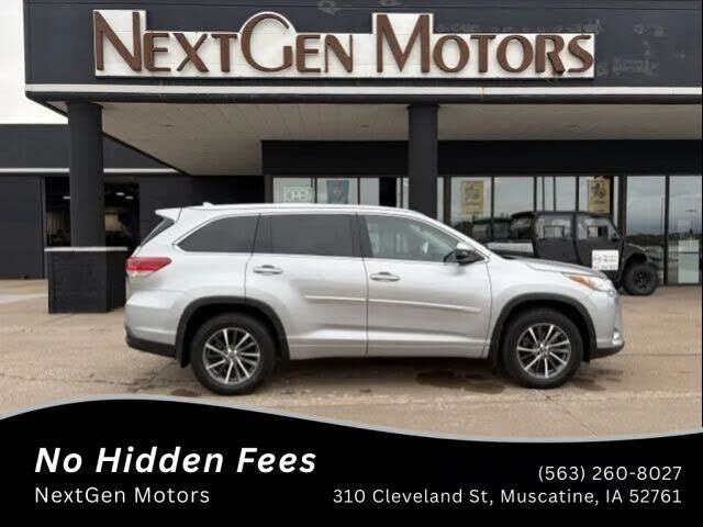 2017 TOYOTA Highlander