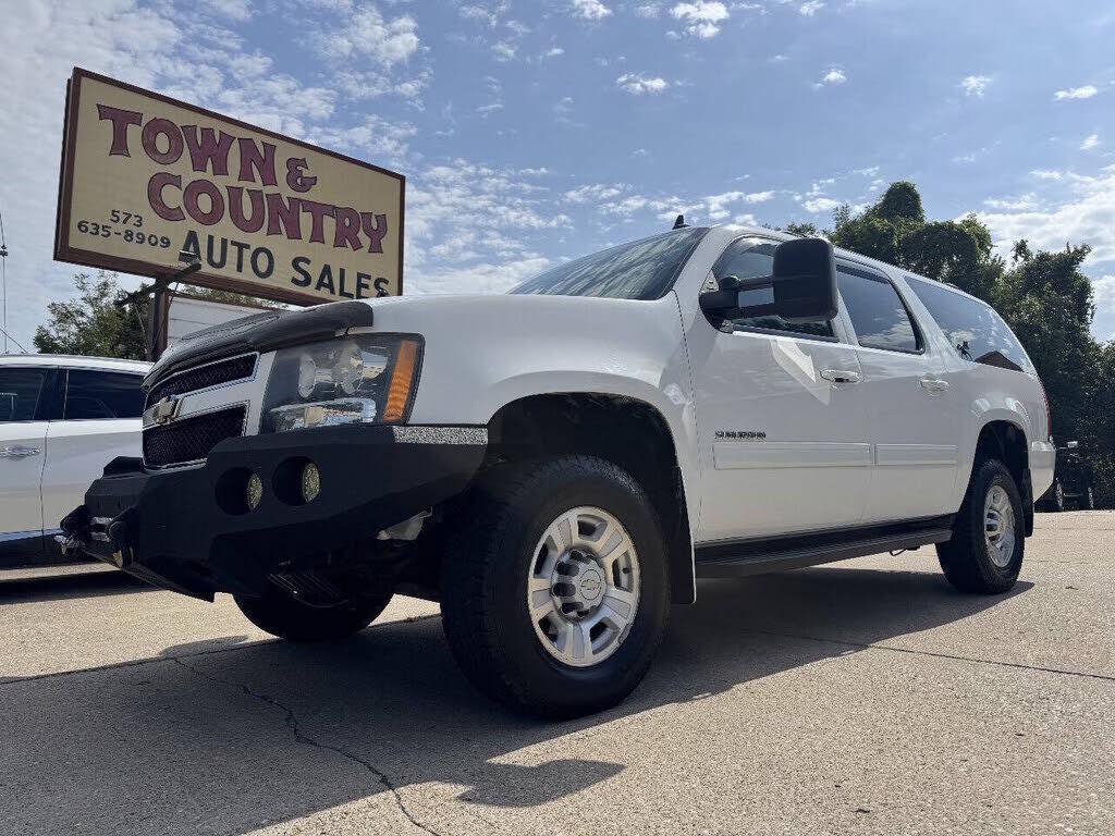 2011 CHEVROLET Suburban