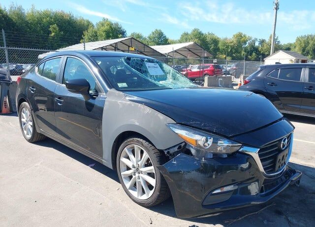 2017 MAZDA Mazda3
