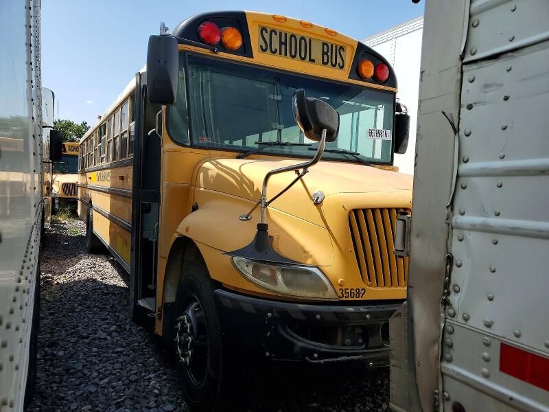 2014 IC BUS PB105