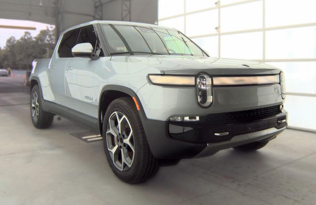 2023 RIVIAN R1T