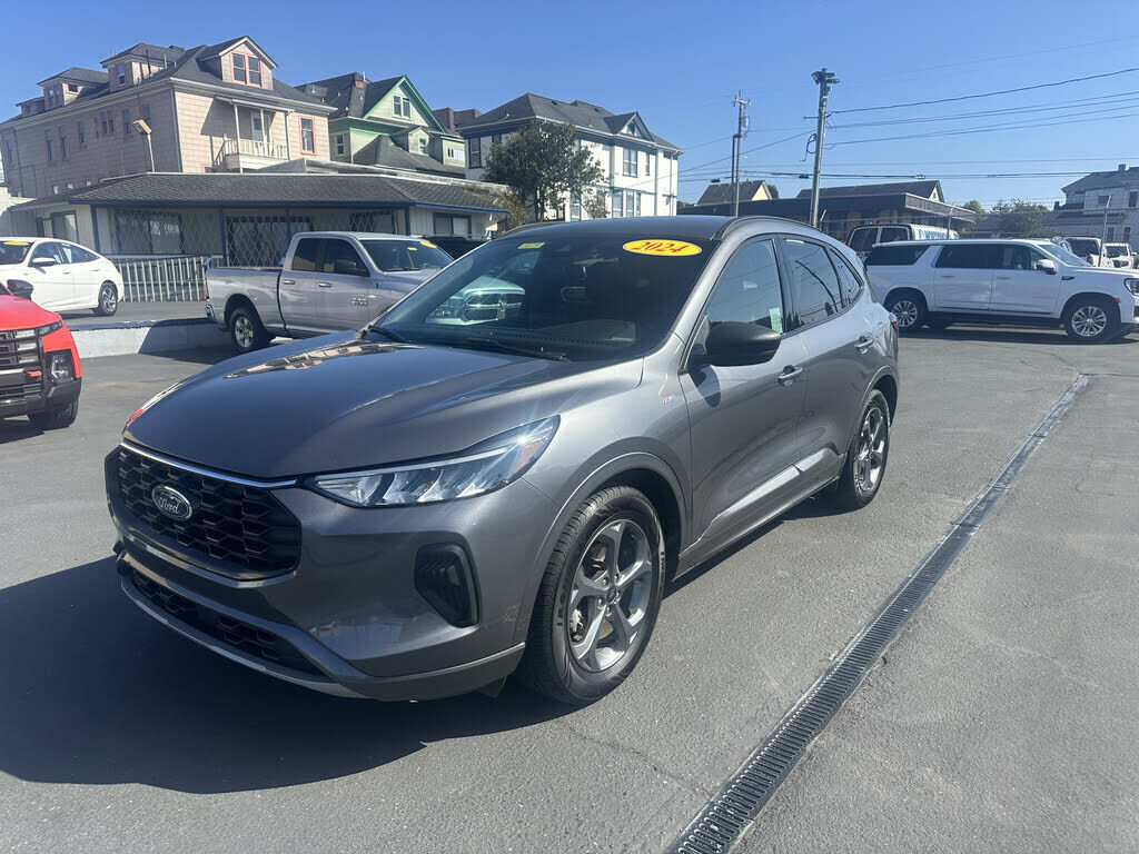 2024 FORD Escape