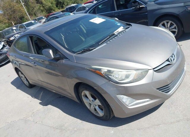 2016 HYUNDAI Elantra