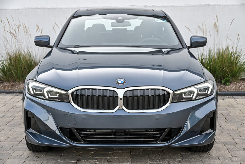 2025 BMW 330i