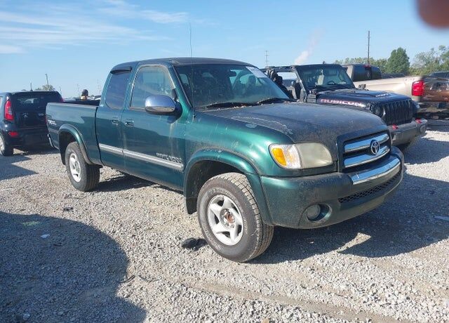 2004 TOYOTA Tundra
