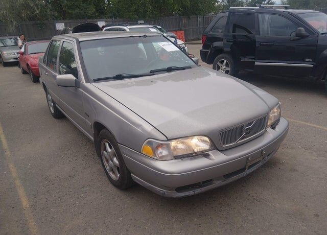 1998 VOLVO S70