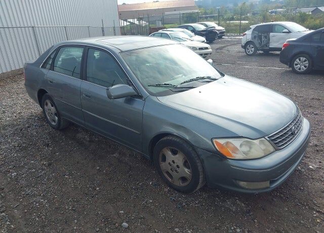 2003 TOYOTA Avalon