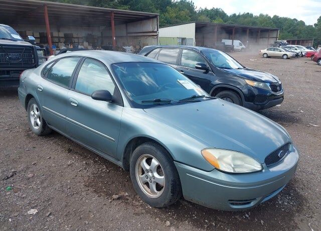 2005 FORD Taurus