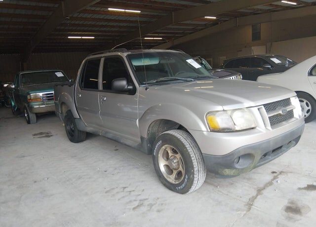 2004 FORD Explorer
