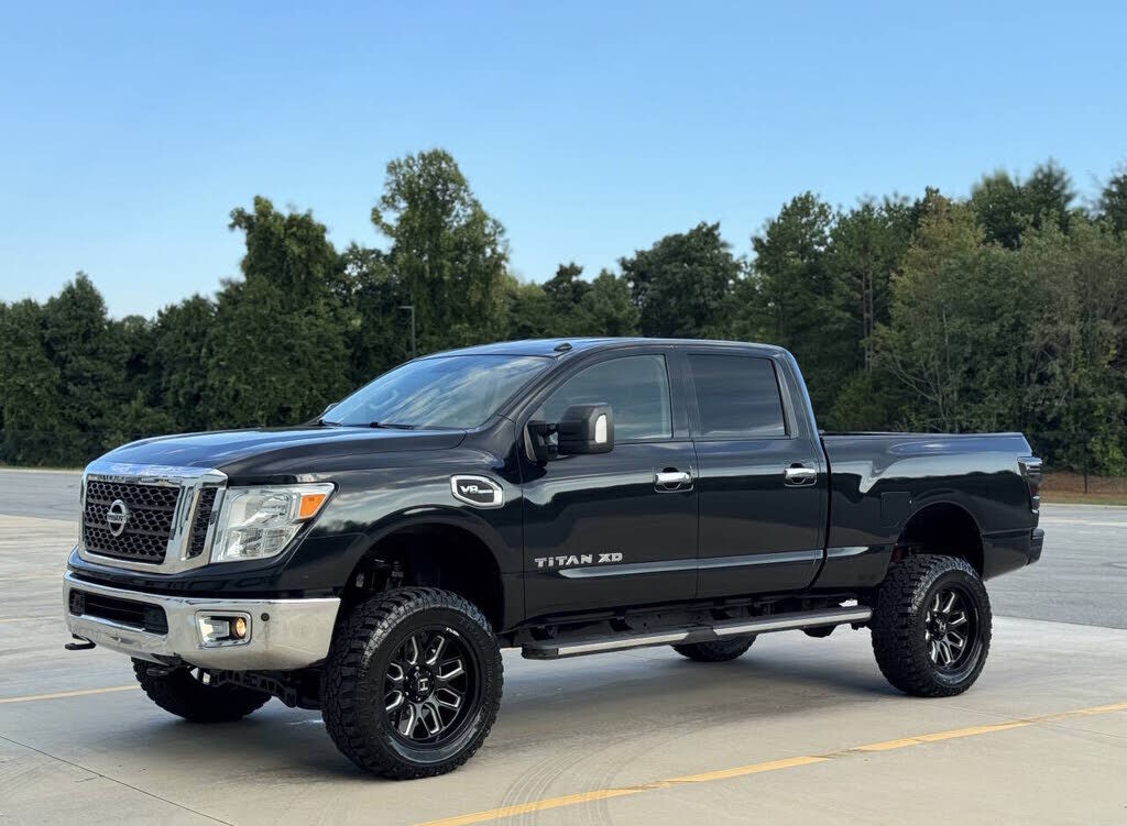 2016 NISSAN Titan
