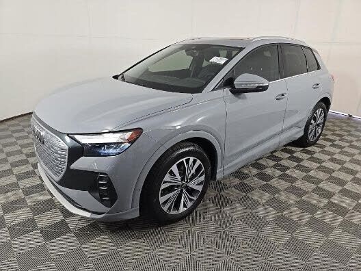 2023 AUDI Q4