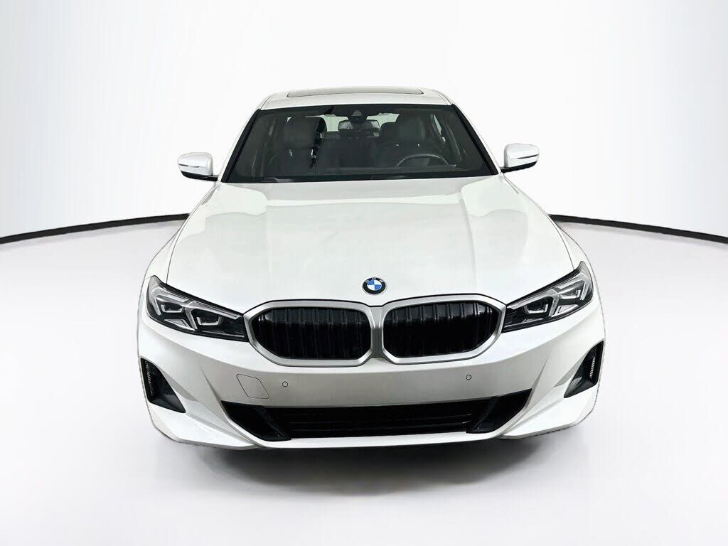 2025 BMW 330i