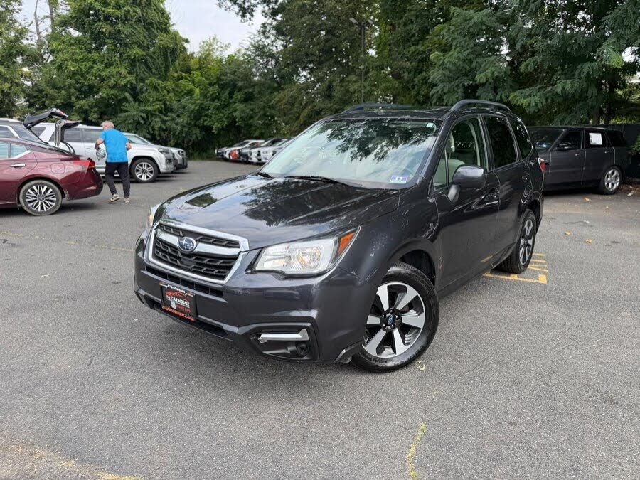 2017 SUBARU Forester