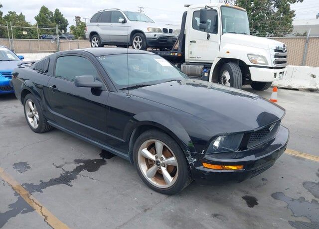 2005 FORD Mustang