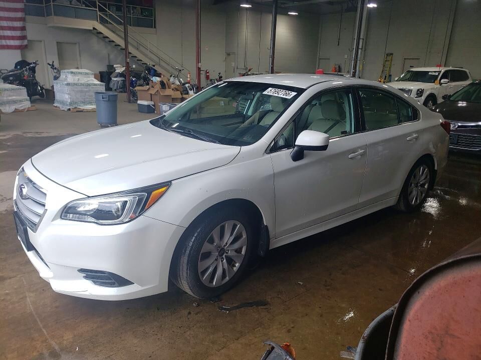 2016 SUBARU Legacy