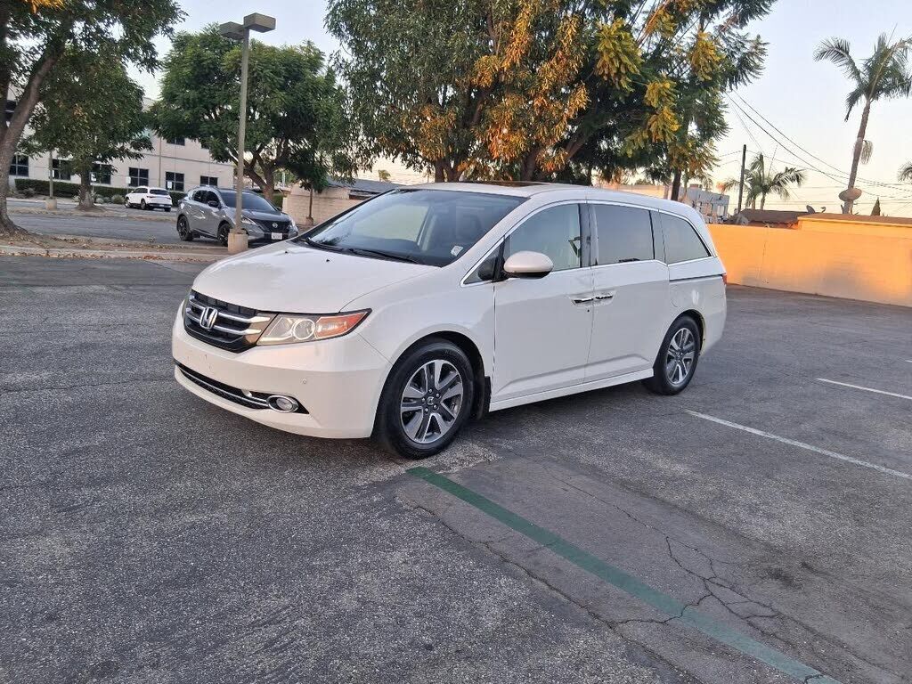 2017 HONDA Odyssey