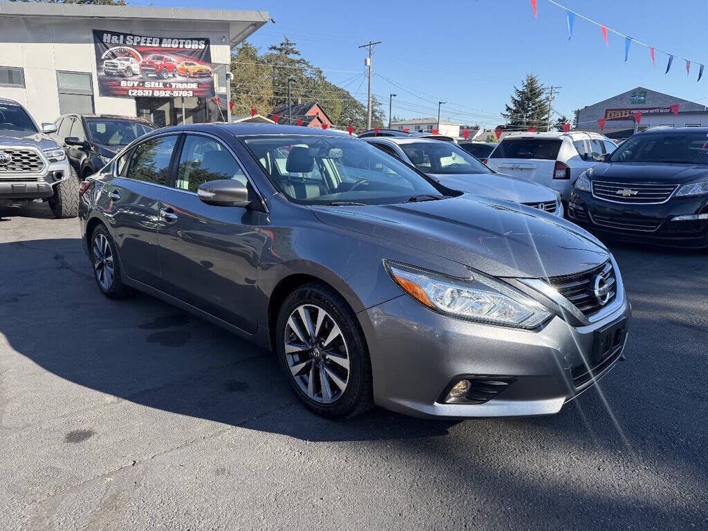 2017 NISSAN Altima