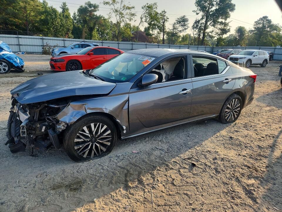 2023 NISSAN Altima