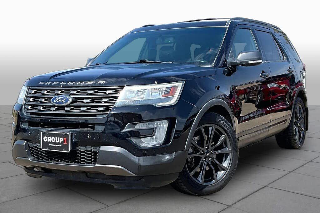 2017 FORD Explorer